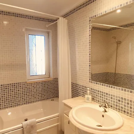 Apartman Vista - Shared Pool - 4 Guests -