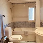 Vista - Shared Pool - 4 Guests -